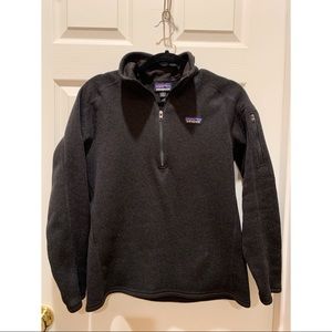 black BRAND NEW women’s patagonia 1/4 zip